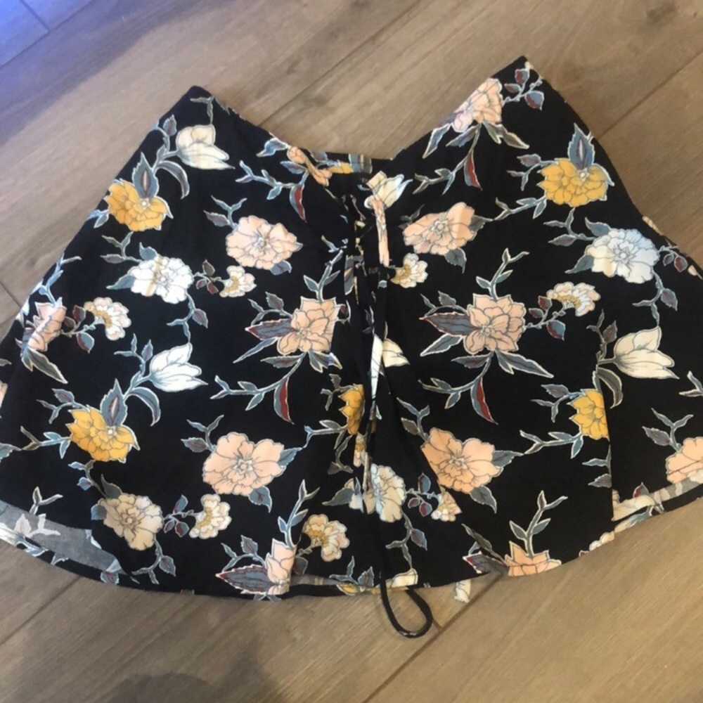 Kendall & Kylie Skirt